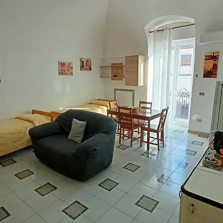 Due Passi Dal Castello Apartment Gioia Del Colle Exterior photo